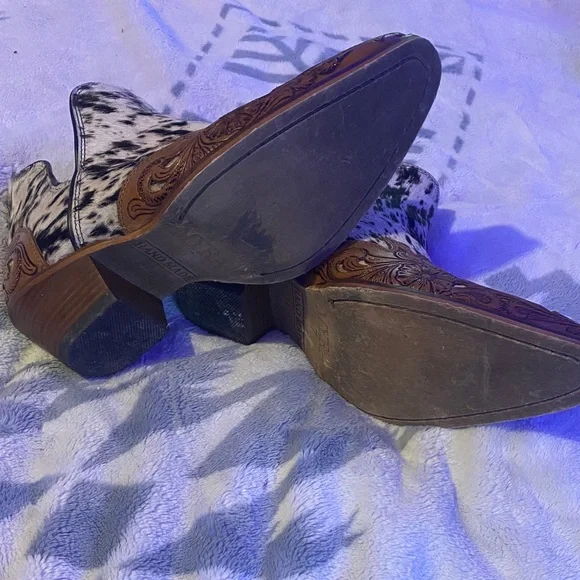Cowhide Western Ankle Boots - Picture 5 of 8